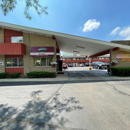 Vibe Inn - Whirlpools Suites - Lyons Esterno foto