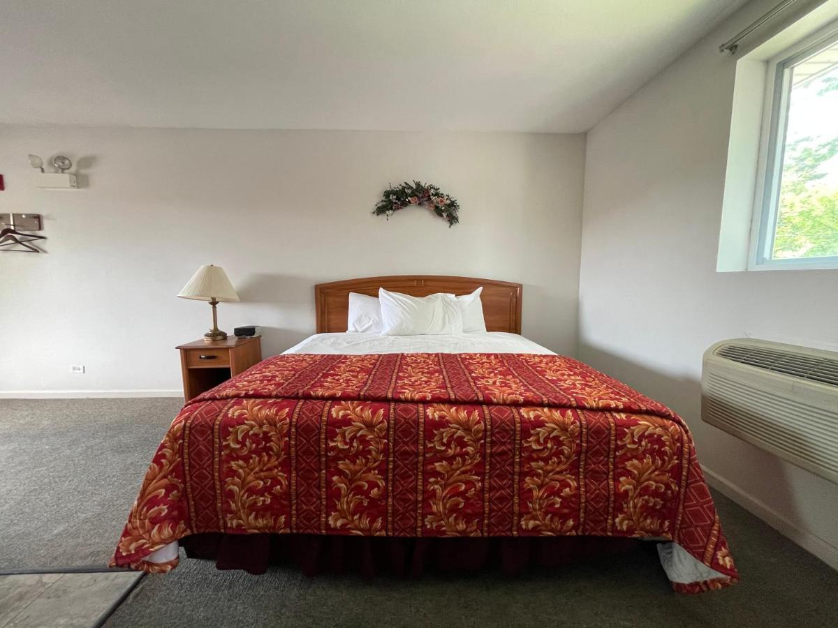 Vibe Inn - Whirlpools Suites - Lyons Esterno foto